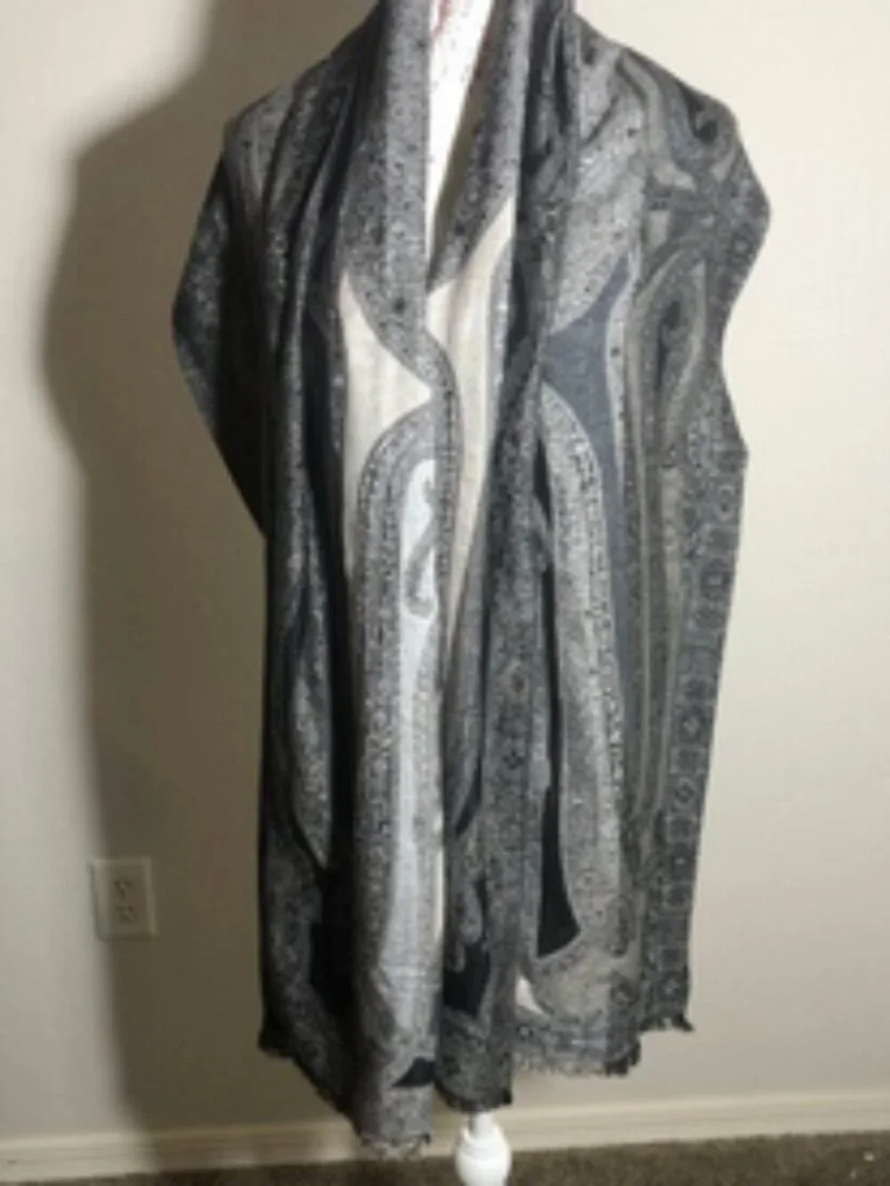 Wrap Yourself in Elegance: Black & Silver Paisley Patterned Scarf/Shawl